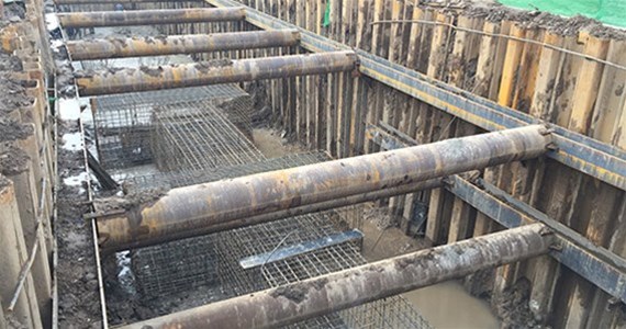 太原钢板桩施工时抽水堵漏怎么处理